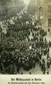 Potsdamer: Crowds of people during the Kapp Putsch, 1920