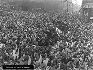 Periscopes: Crowds at the Royal Wedding 1947