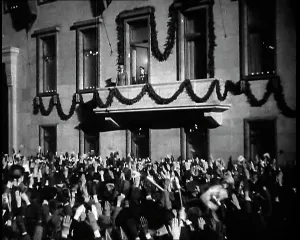 Frontage: Crowds Standing In Wilhelmstrasse at the Chancellery