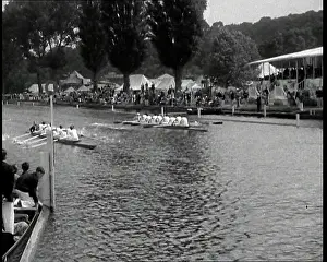 Henley: Crowds Watching the Henley Royal Regatta
