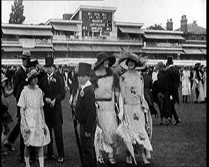 Ascot: Crowds Of Wealthy British Civilians At the