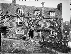 Speldhurst: The Crown Inn, Groombridge, Speldhurst, Tunbridge Wells