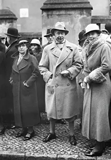 Polling: The former Crown Prince Couple before the election, 1933