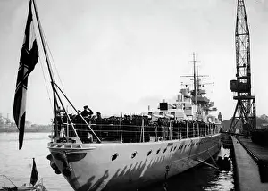 Commissioning: Cruiser Nuremberg, 1935