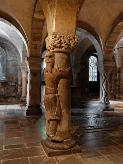 Gripping: Crypt, Lund Cathedral, Lund, Sweden