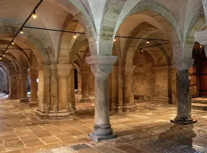 Gripping: Crypt, Lund Cathedral, Lund, Sweden