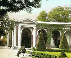 Crypts: Crypts in the Viennese central cemetery