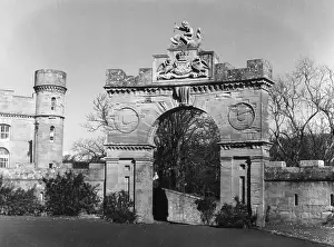 Gatehouses: CULZEAN CASTLE GATEWAY