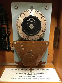 Cobwebs: Cunard Line, QE2 - master clock control system