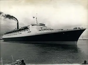 Combats: Cunard liner, Queen Elizabeth II