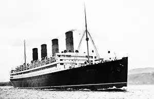 Aquitania: Cunard's RMS Aquitania at speed