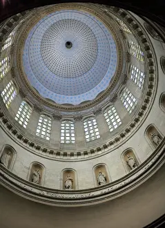 Monseigneur: Cupola, Basilique Notre-Dame-de-l'Immaculee-Conception