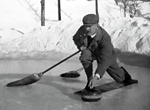 Curling: Curling, Scotland, early 1900s