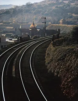 Incolourisedpic: CURVING RAILWAY TRACKS