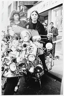 Chrome: CUSTOMISED SCOOTER/1963
