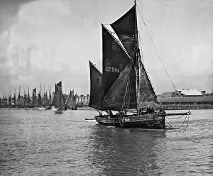 Lowestoft: Cutter near Lowestoft, 1927