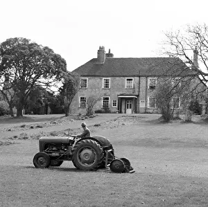 Lawnmower: Cutting grass