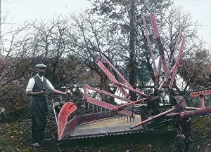 Rakes: Cutting machine with four rakes