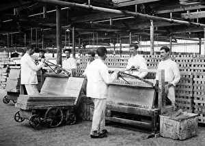 Wirral: Cutting soap into bars, Port Sunlight, early 1900s