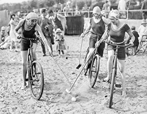 Racket: Cycle polo in Westcliff-on-Sea, 1926