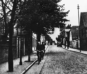 Roadway: Cycle track on roadway, Germany