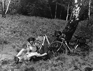 Awhile: CYCLING GIRLS