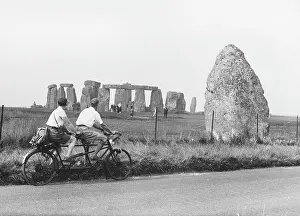 CYCLING PAST STONEHENGE