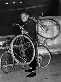 Bulla: Cyclist Max Bulla