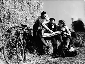 Tandems: CYCLISTS CONSULT MAP