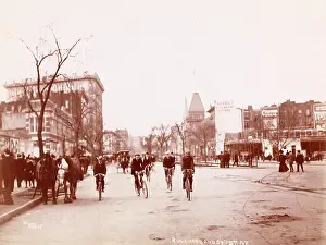 Crowed: Cyclists in New York