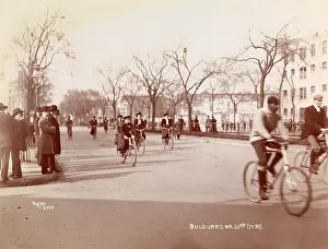 Crowed: Cyclists in New York