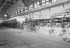 1930 1939: Cylinder machines for making matchboard at