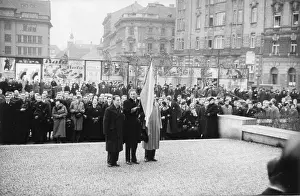 Insignias: Czech and German students demonstrate in Prague