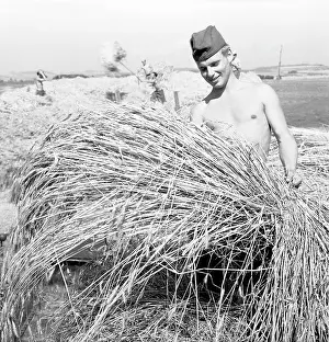 Saroch: Czechoslovak Peoples Army serviceman helps with