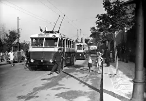 Trolleybus: Czechoslovakia 1936, bus powered by electricity