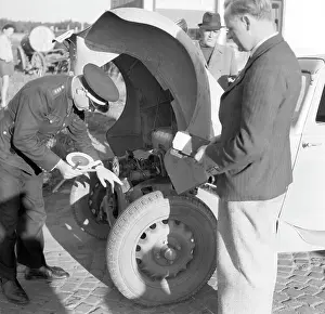 Patrolman: Czechoslovakia 1946 - patrolman during random stop