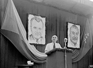 Kohinoor: Czechoslovakia - Prague 1948. Communist Minster