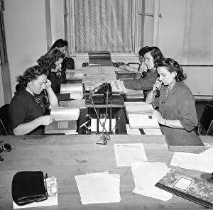 Posta: Czechoslovakia - Prague 1949. Telephone operators