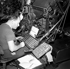 Linotype: Czechoslovakia - Prague 1950. Typesetter writes
