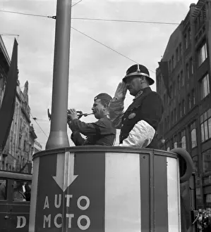 Minuta: Czechoslovakia - September 1937, Prague citizens