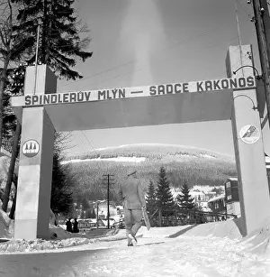 Krkonose: Czechoslovakia, Spindleruv Mlyn 1947. CTK Vintage Photo