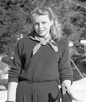 Krkonose: Czechoslovakia - Spindleruv Mlyn 1948. Skier Bozena