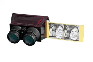 Lenses: D viewer with images of an ancient archway or under-croft