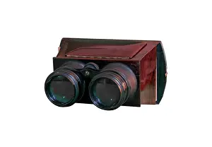 Lenses: D viewer - front view