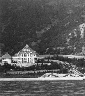 Lived: Dacha in Foros, 1991