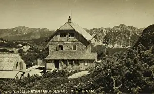 Dachstein: Dachstein Mountains. Naturfreundehaus. Wiesberghaus