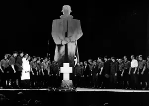 Palast: DAF theatre propaganda in Berlin, 1935