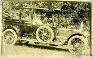 Chauffeur: Daimler Vintage Car
