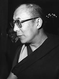 Lhamo: Dalai Lama