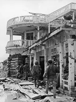 Quang: DAMAGED BUILDING